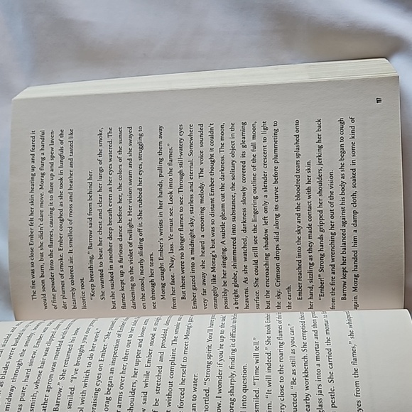 RIFT Andrea Cremer A Nigtshade Novel Speak Books Paperback 2013 Pre-owned - Picture 11 of 17